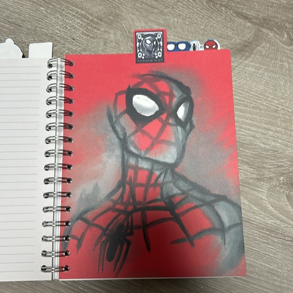 Spider-Man Notebook - Picture 4 of 6